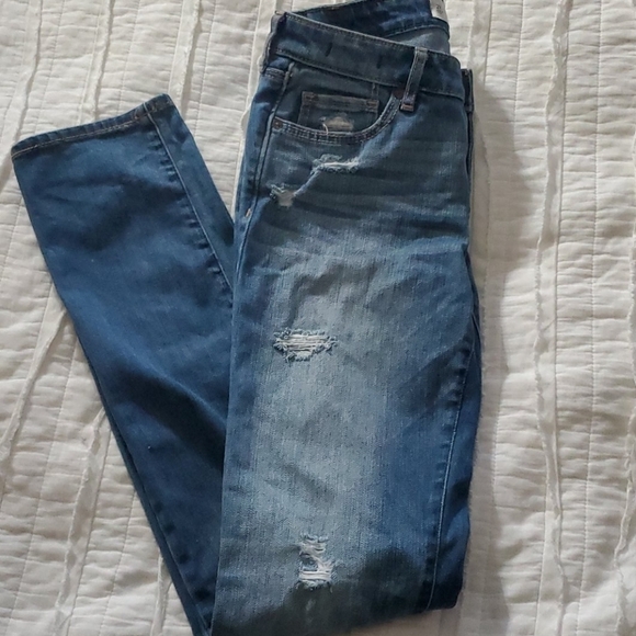 Abercrombie & Fitch Skinny Jeans - Picture 1 of 8
